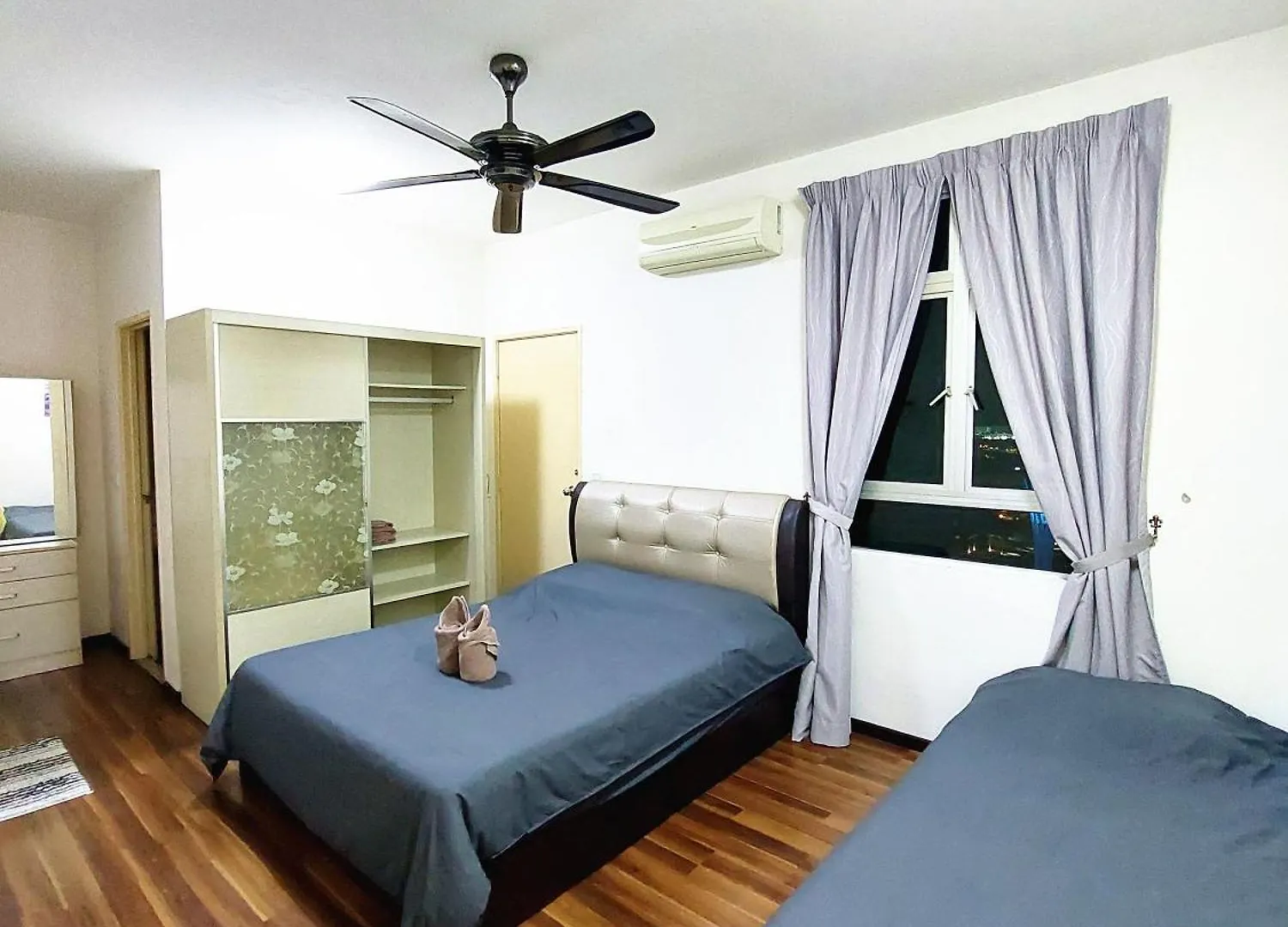 Tur15 Pisastadium 9Pax 4Rooms Privatehouse Bayan Lepas Malaysia